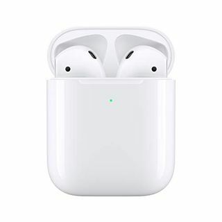 AirPods مع علبة الشحن اللاسلكي