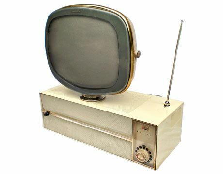جهاز التلفزيون القديم