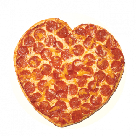 بيتزا على شكل قلب