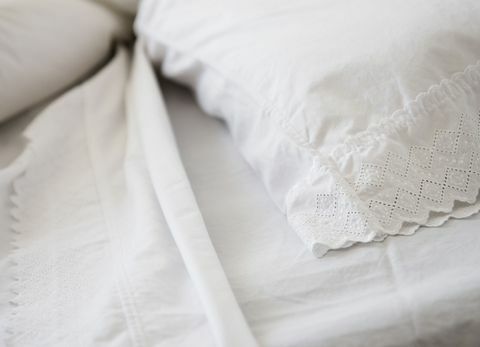 8 حيل بسيطة لمساعدتك على النوم في الحرارة