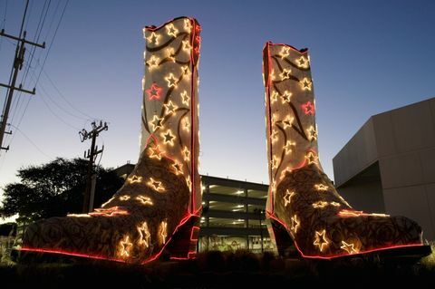 أكبر أحذية رعاة البقر في العالم